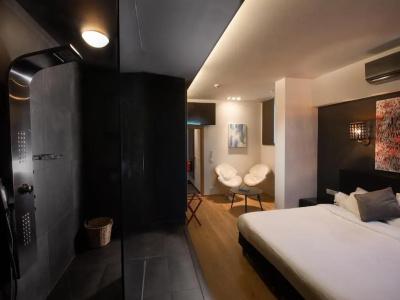 Goodnight Antwerp - 32