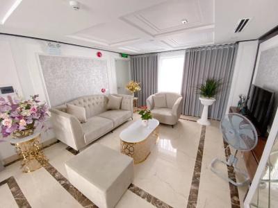 Jade Ha Long - 84