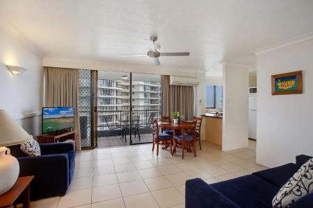 Pacific Broadbeach - 34