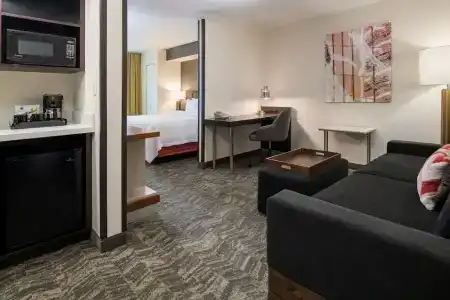 SpringHill Suites Portland Airport - 35