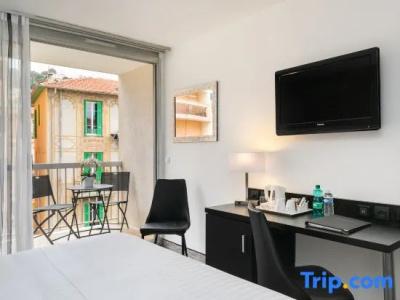Best Western Mediterranee Menton - 86