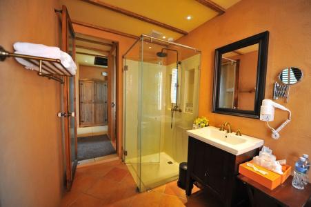 Town Square Suites by Toscana Valley - 6