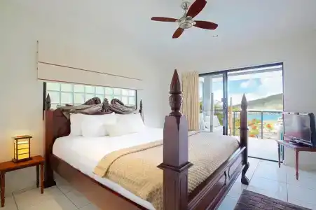 at Waterfront Whitsunday Retreat - Adults Only - 32
