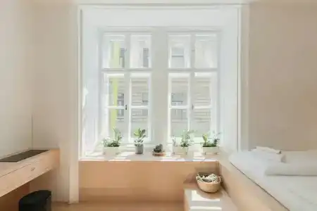 Flow Spaces - 60