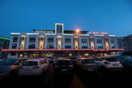 Kyriad Limoges Centre Gare - Atrium - 39