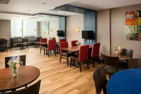 TownePlace Suites by Marriott San Diego Downtown - 35