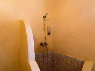 Riad Losra - 6