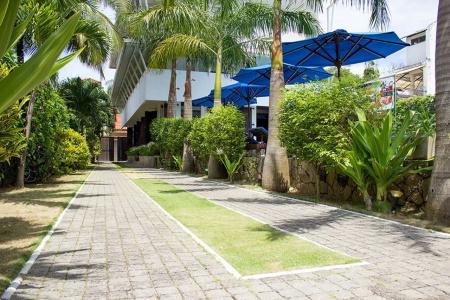 St.Lachlan & Suites - 11