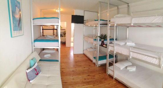 Bikini Hostel, Cafe & Beer Garden - 5