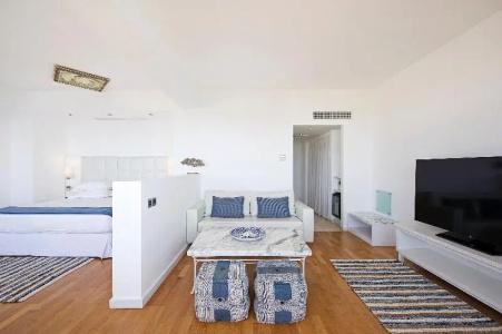 Grecian Sands - 57