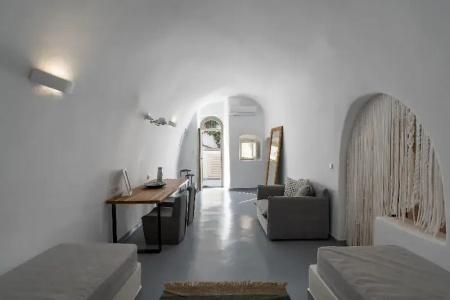 Cliff Side Suites - 84