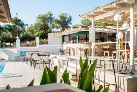 Kalypso studio Resorts - 3