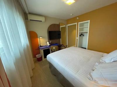 Abrial - 28