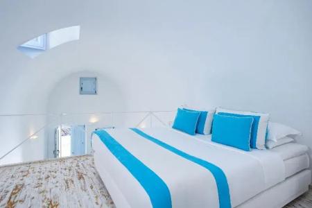 Astra Suites - 418