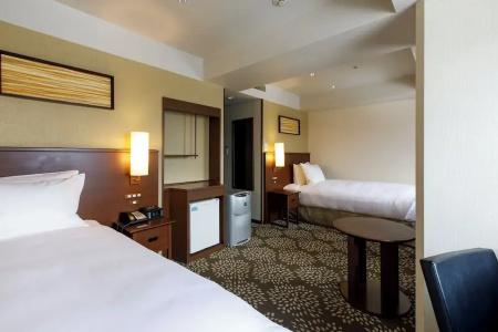 Uan Kanazawa - 81