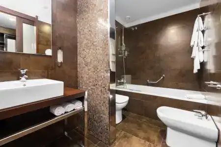 Axis Porto Business & Spa - 9