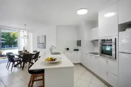 Noosa Tropicana - 226