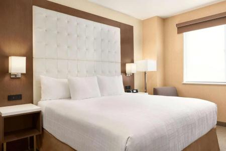 Wyndham Anaheim - 56