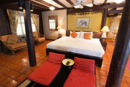 Ndol Streamside Thai Villas - 55