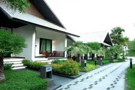 Long Beach Luxury Villas - 13