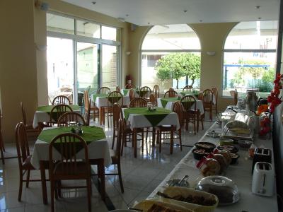 Summerland & Bungalows - 15