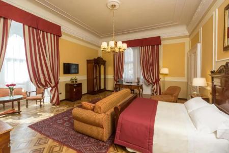 Bristol Palace - 63