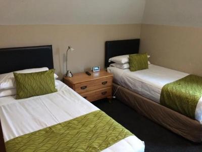 Allan Court - 108