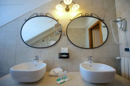 Best Western Crystal Palace - 65