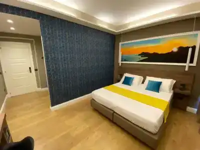 7th Floor Suite - 119