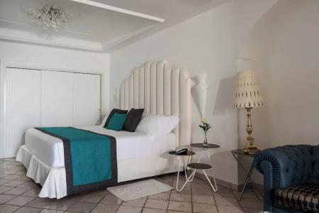 Eden Roc Suites - 346