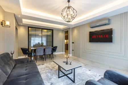 Seraglio & Suites - 124