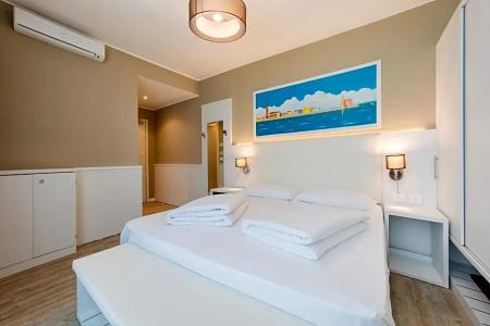 Marina Palace - 76