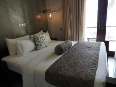 Sapphire Seas Beachfront - 28