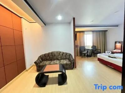 Bp Grand Tower - 50