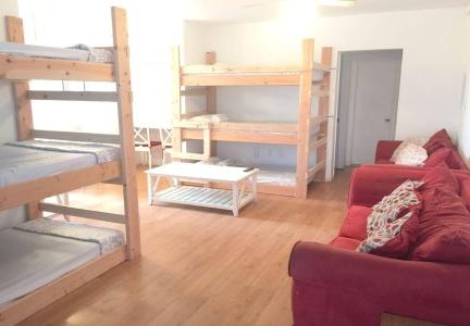 Bikini Hostel, Cafe & Beer Garden - 3