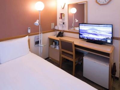 Toyoko Inn Yonezawa Ekimae - 62