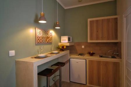 Two Brothers Studios & Apts - 26
