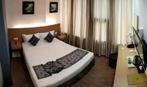 Botahtaung - 37