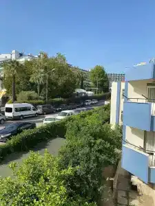Side Linda Apart - 35