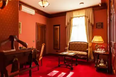 Tb Palace & Spa - 61