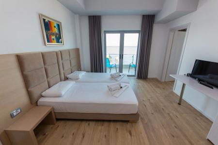 Saranda Palace - 2