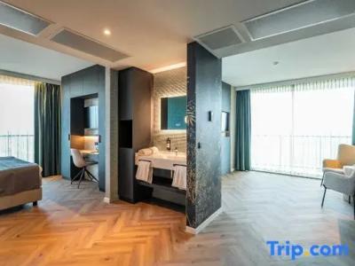 HOTELUX Airport - 32