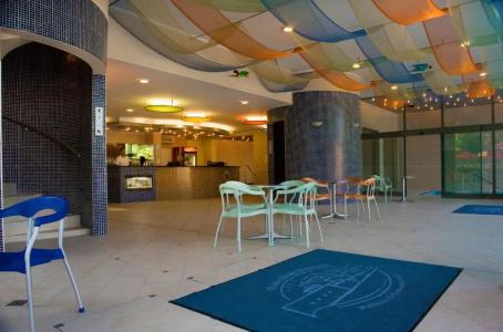 Holiday Beach Budapest Wellness with Sauna Park - 3
