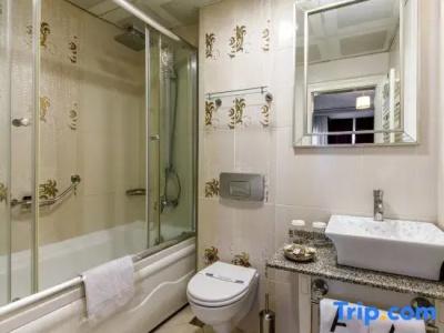 Amira Istanbul - 77