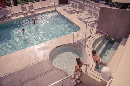 Continental & Residence - 13