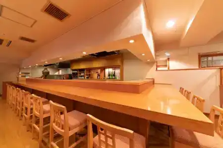 Yokkaichi Urban - 13