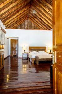Palm Beach Island Resort & Spa Maldives - 10