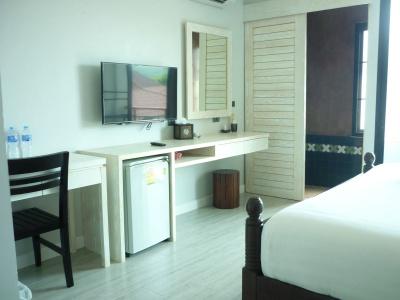 Coco Retreat Phuket Resort And Spa - Sha Plus - 21