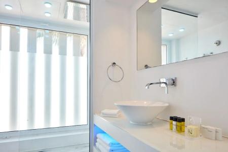 So White Club Resort - 76