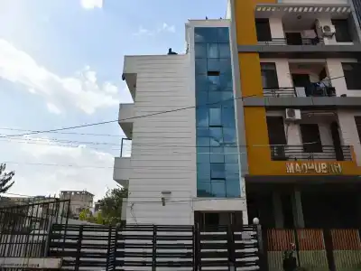 Oyo 29907 Iqra Inn - 0